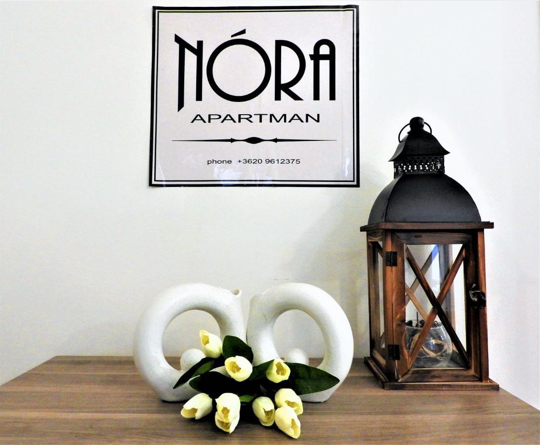 Nora Studio Apartman - Eger Lägenhet Exteriör bild